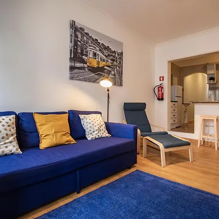 3 Bedroom Near Av. Liberdade Apartment